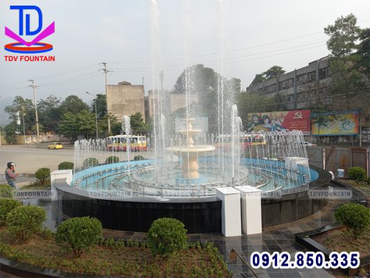 Đài phun nước nút giao đại lộ Thịnh Lang - Trần Quý Cáp