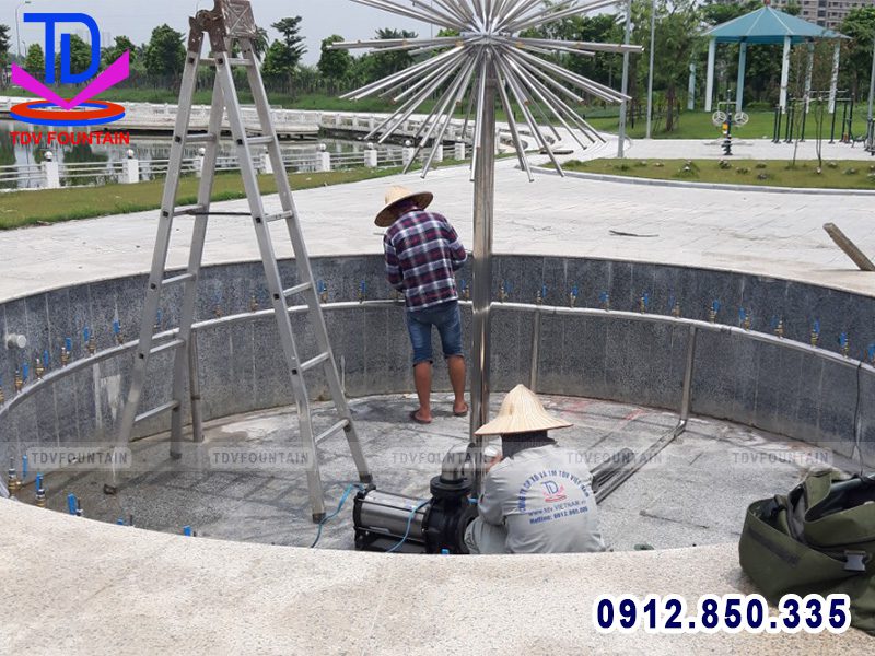 Lắp đặt đài phun quả cầu nước KĐT Dương Nội