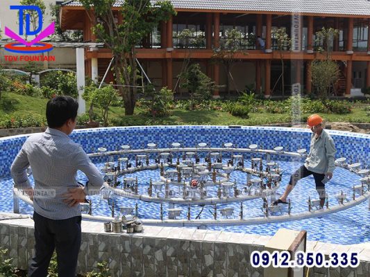 Tùy vào quy mô và diện tích của nhạc nước mà chọn thiết bị có kích thước phù hợp. 