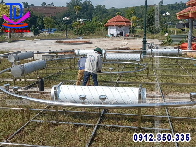 Thi công hệ thống phun nước phao nổi