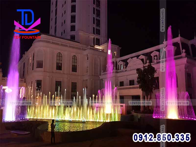 Den-led-nhac-nuoc-27w-DMX.jpg Den led nhac nuoc 27w DMX