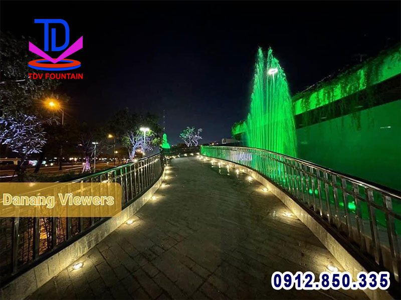 den-led-am-nuoc-45w-cho-dai-phun-nuoc.jpg den led am nuoc 45w cho dai phun nuoc